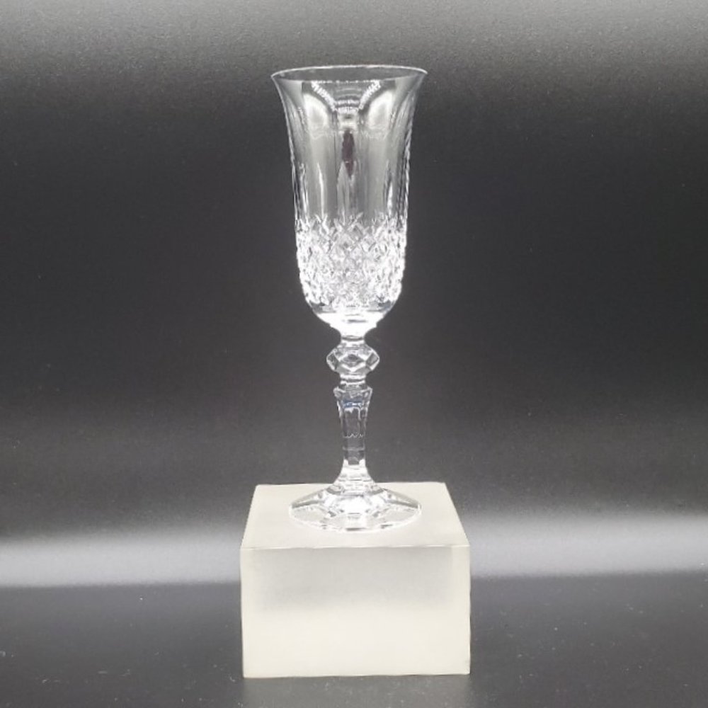 Set of 6 BOHEMIA fine cut crystal champagne flutes.